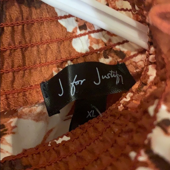 XL Junior, Long Sleeve, Turtle Neck, Flower Design - Picture 5 of 6